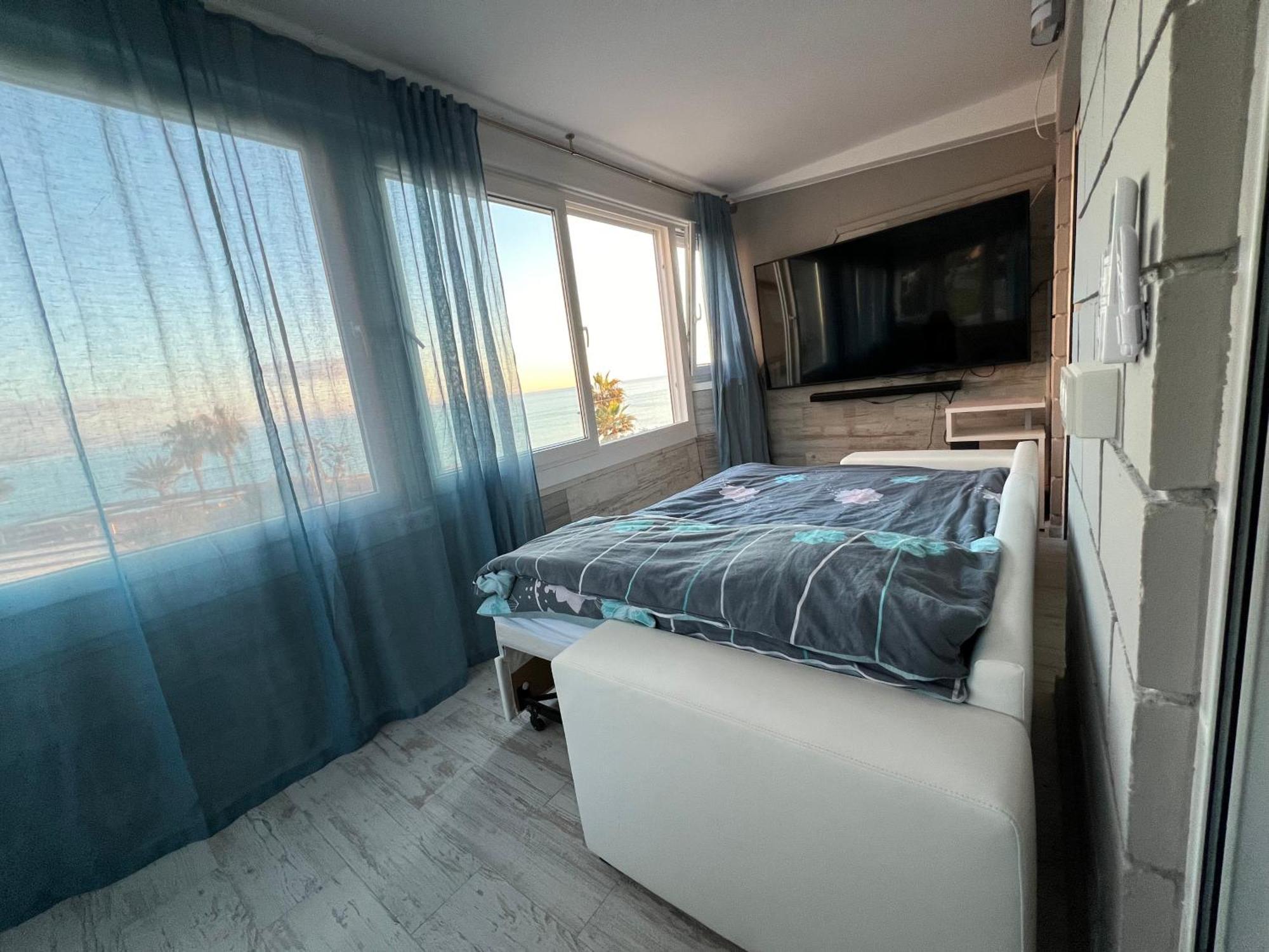La Mata Apartment On The First Line Of The Sea Torrevieja Exterior foto